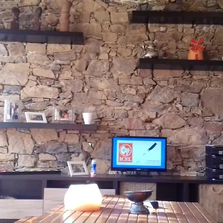 Holiday Rua Principal Foz Da Serta Holiday home Cernache do Bonjardim